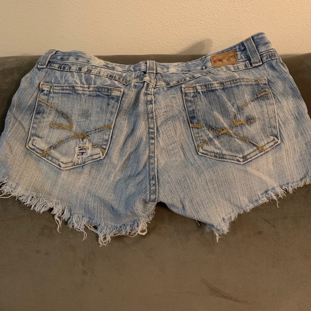 Super cute BKE cut off shorts